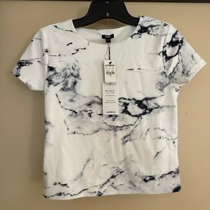 NWT Express small body contour top